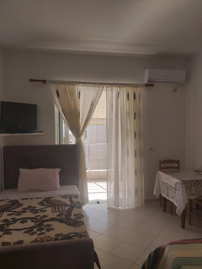 Mona'S Apartments 1 Sarande Ngoại thất bức ảnh